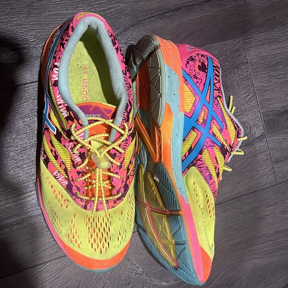 ASICS neon rainbow running shoes 7.5 - Picture 5 of 6